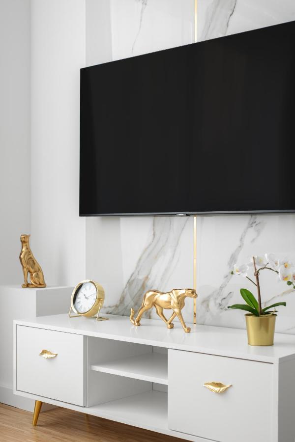 Glam & Modern By Cooee Apartments Варшава Екстериор снимка