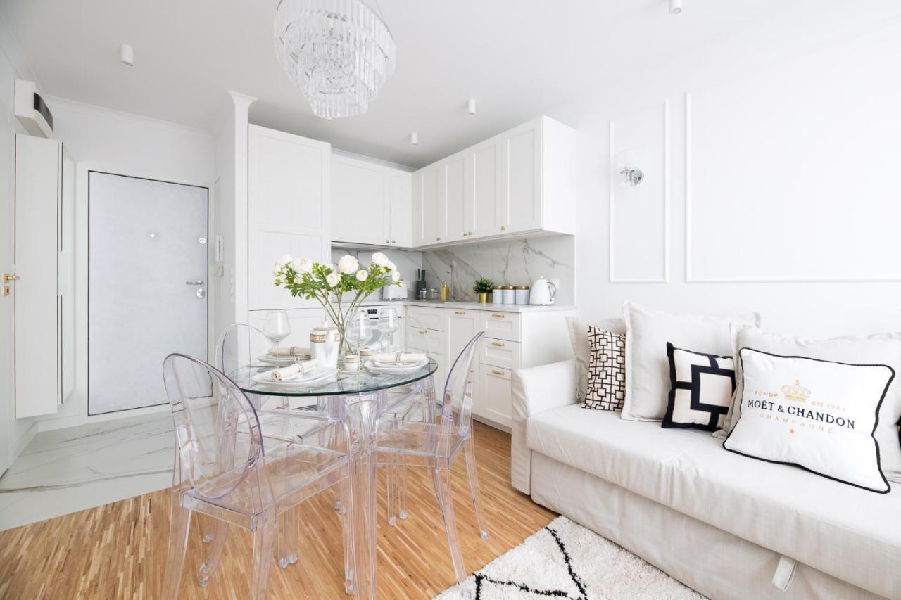 Glam & Modern By Cooee Apartments Варшава Екстериор снимка