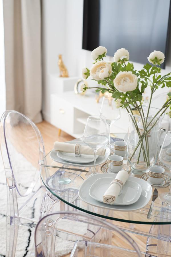 Glam & Modern By Cooee Apartments Варшава Екстериор снимка