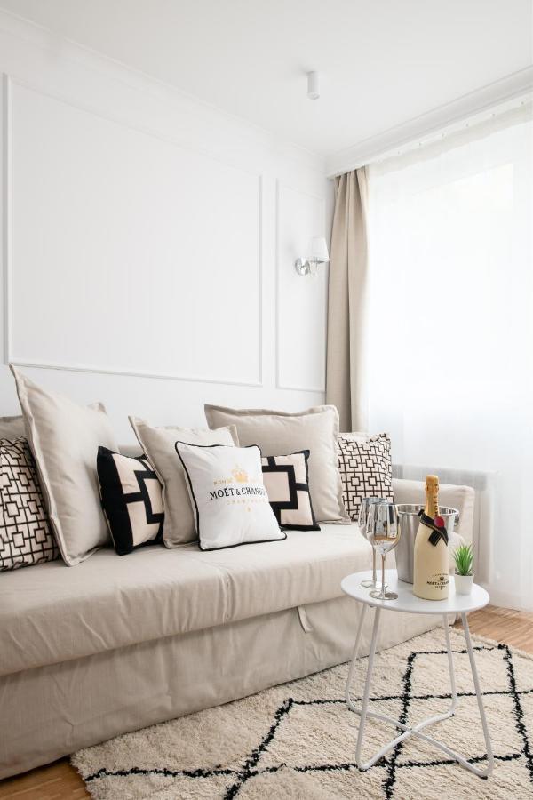Glam & Modern By Cooee Apartments Варшава Екстериор снимка